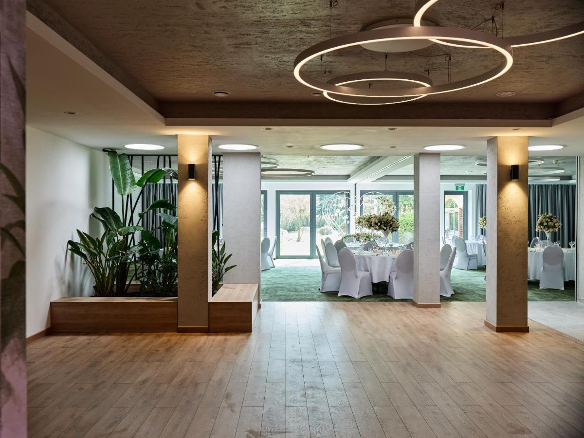 Hotel Great Polonia Krakow Airport - Ex Hotel Witek モドルニチュカ エクステリア 写真