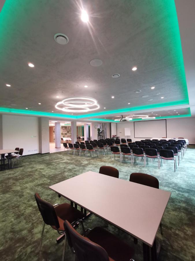 Hotel Great Polonia Krakow Airport - Ex Hotel Witek モドルニチュカ エクステリア 写真